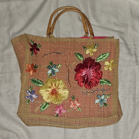 Floral Straw Bag - Picture 1 of 13